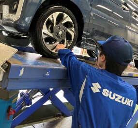 新入社員紹介　サービス